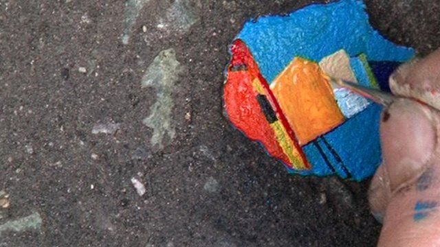 640x360 Chewing Gum Artist Painting Miniature Masterpieces - Gum Painting