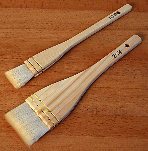 590x603 Paint And Glue Brushes, Staining Brushes, Glas Fibre Erasers - Hair Brush Painting