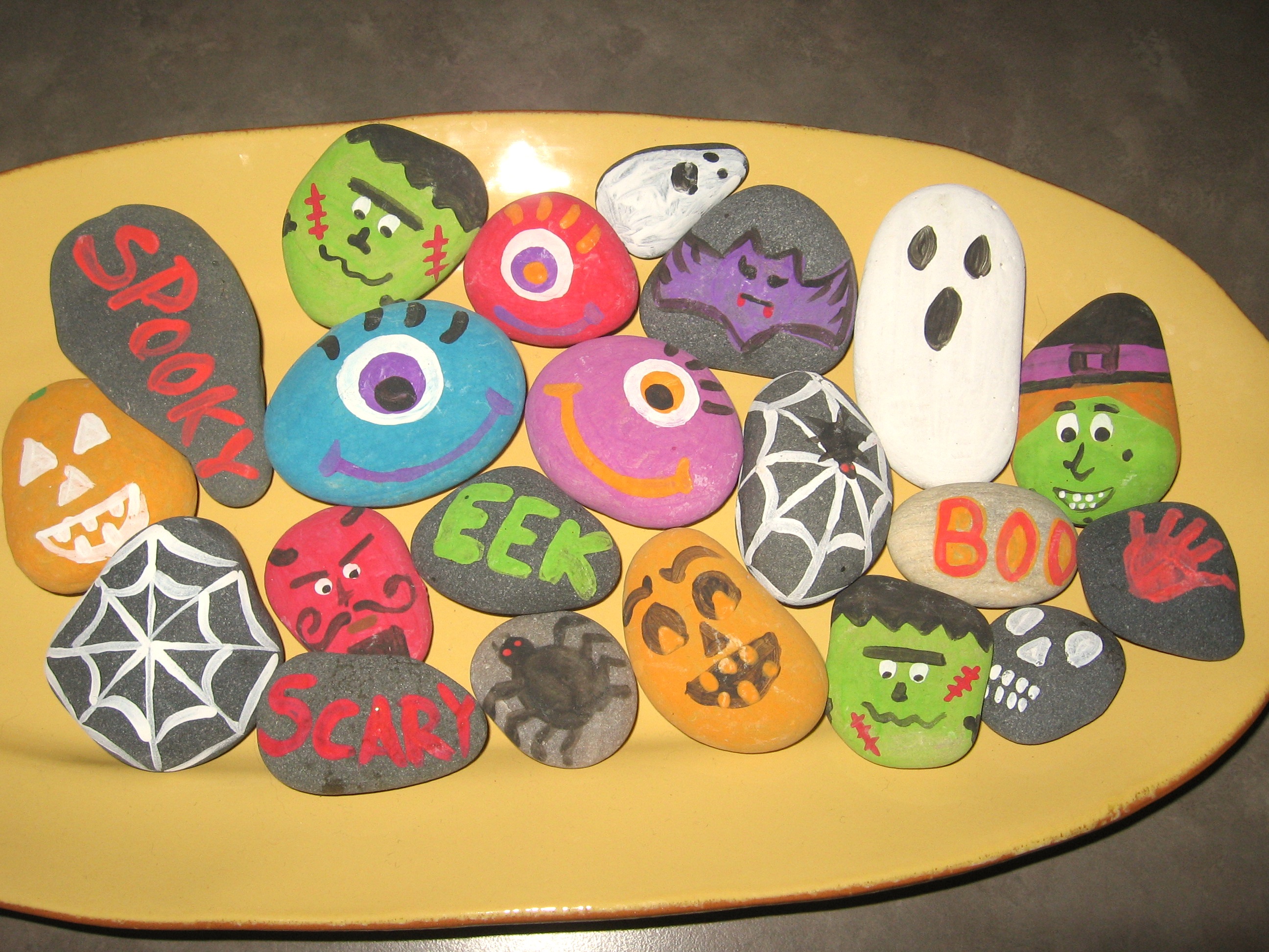 2592x1944 Halloween Rock Painting Kids Art Project - Halloween Painting For Kids