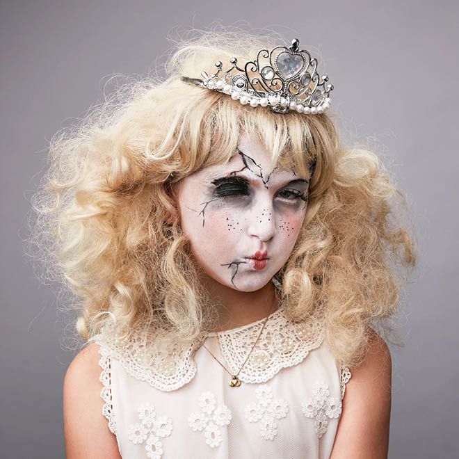 660x660 11 Easy Halloween Face Painting Tutorials For Kids - Halloween Painting For Kids