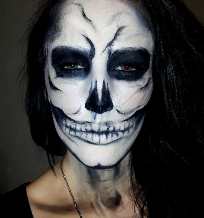 650x695 40 Halloween Skull Make Up Ideas - Halloween Skull Painting