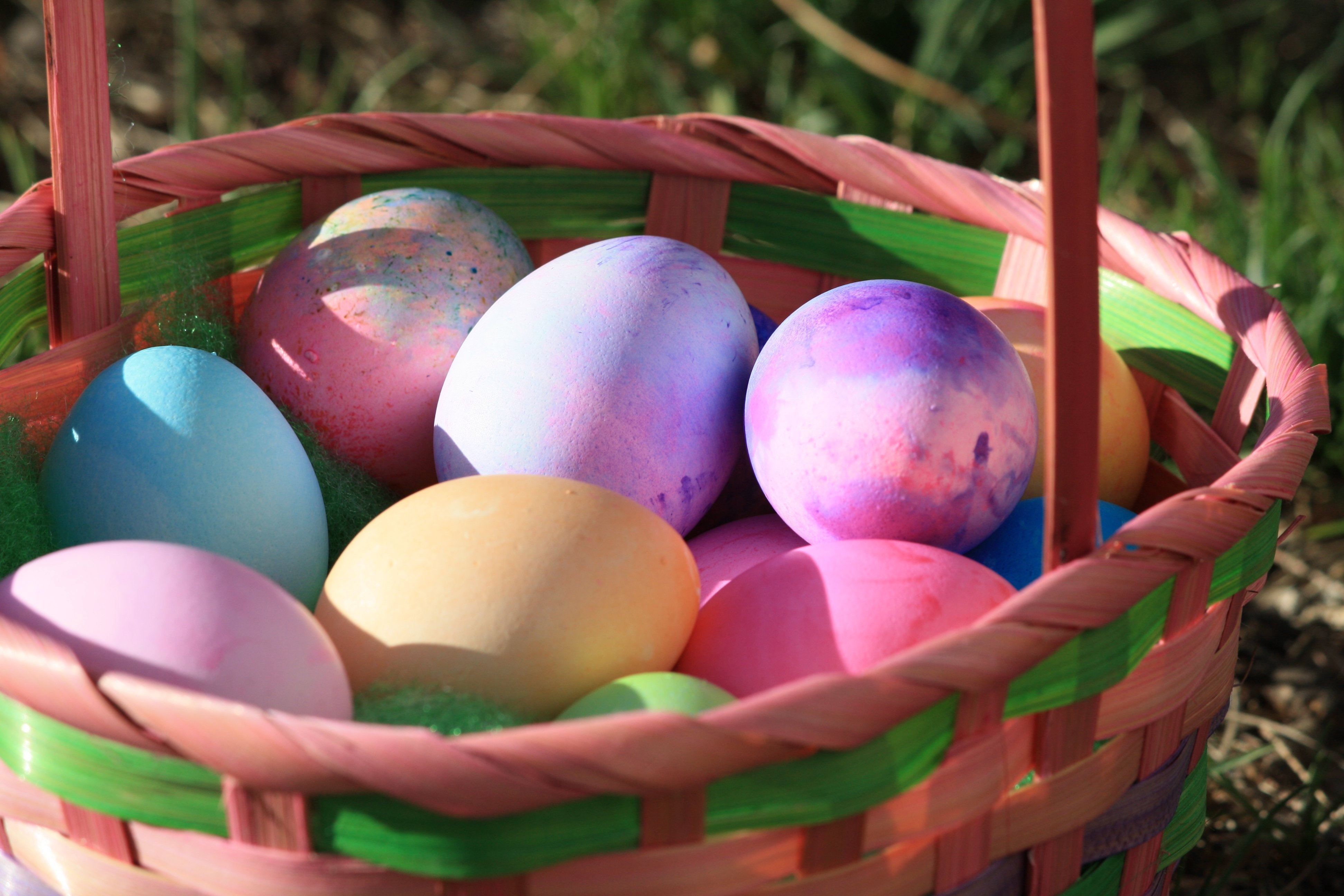 3888x2592 Free Images Grass, Food, Spring, Color, Garden, Wicker Basket - Happy Easter Painting