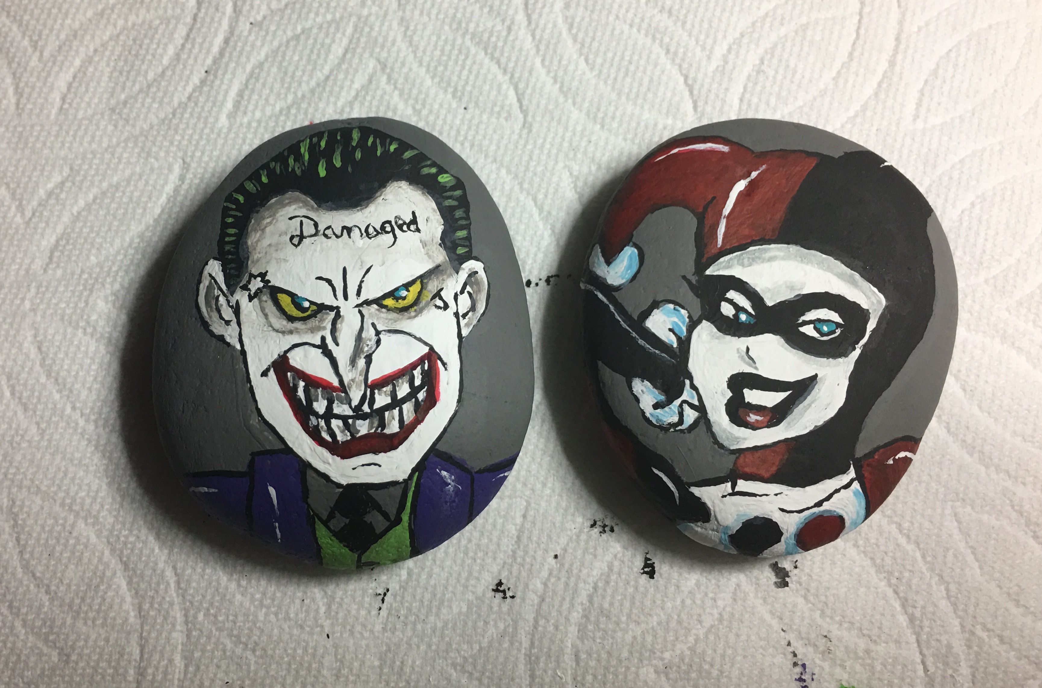 3459x2285 Harley Quinn And Joker Painted Rocks By Kerry Kerrys Painted - Harley Quinn Joker Painting