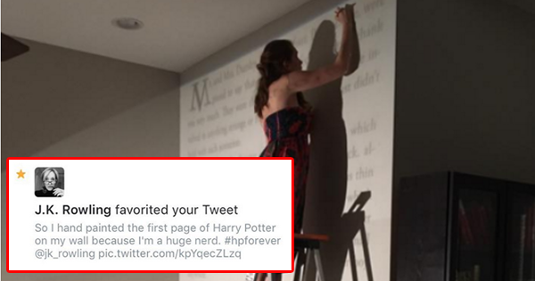 600x315 She Painted The First Page - Harry Potter Wall Painting