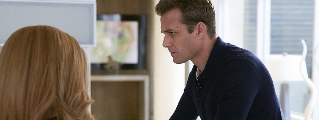 1020x384 Suits Season 6 Episode 12, Will Harvey Forgive His Mother Our - Harvey Specter Painting