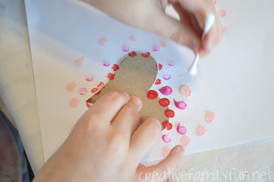 550x367 Valentine Negative Space Art - Heart Shape Painting