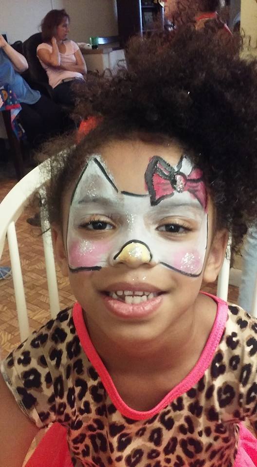 528x960 Hello Kitty Face Paint By Funfacesballoon - Hello Kitty Face Painting