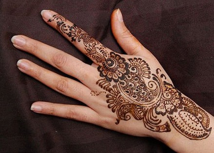 439x314 Henna Painting - Henna Painting