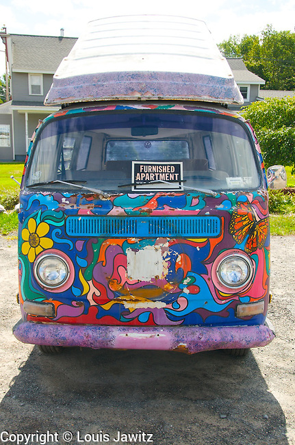 431x650 Volkswagen Symbols Of Peace Hippie, Painting, Louis Jawitz - Hippie Van Painting