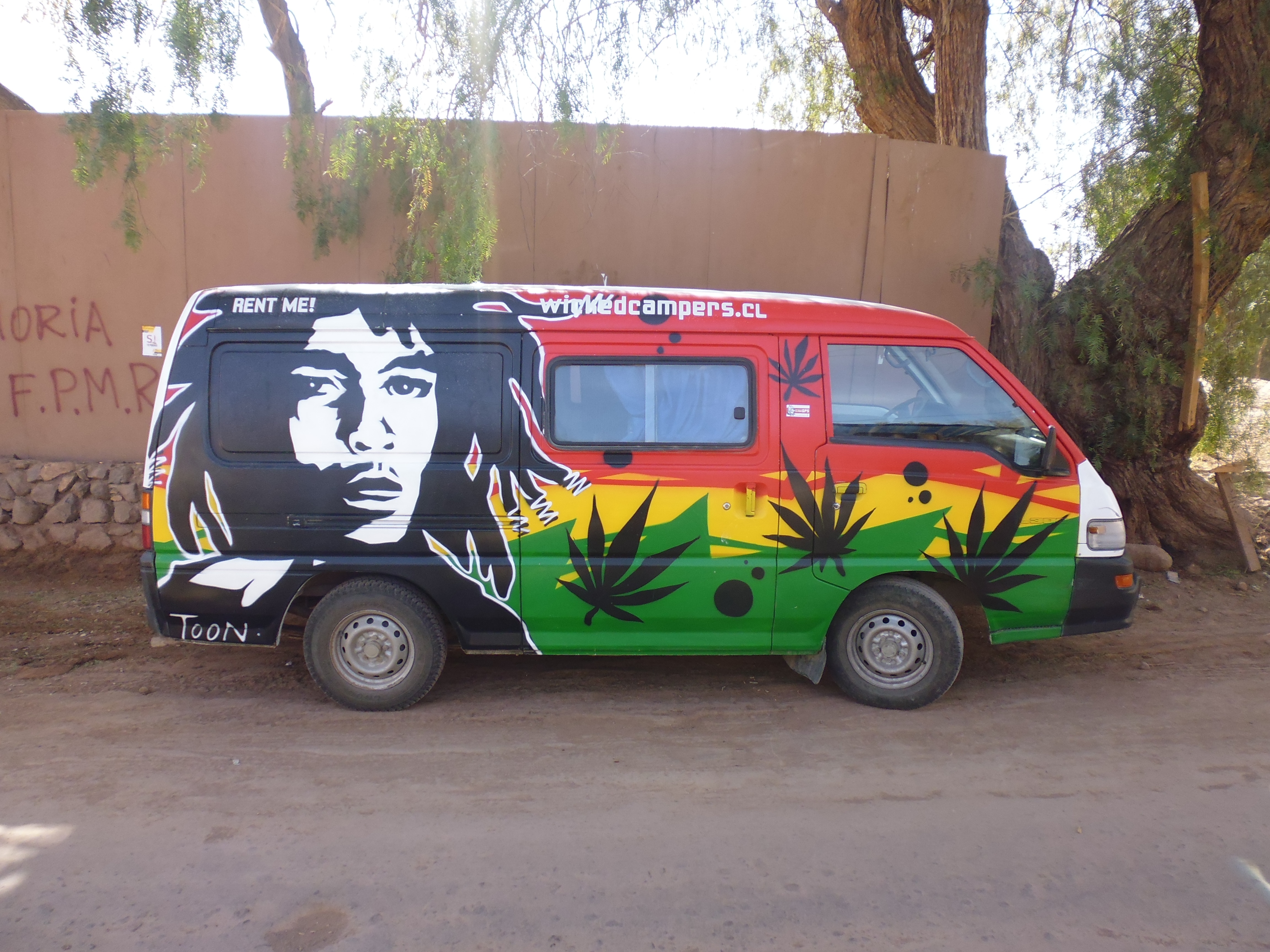 4608x3456 Free Images Car, Van, Truck, Africa, Graffiti, Painting, Long - Hippie Van Painting