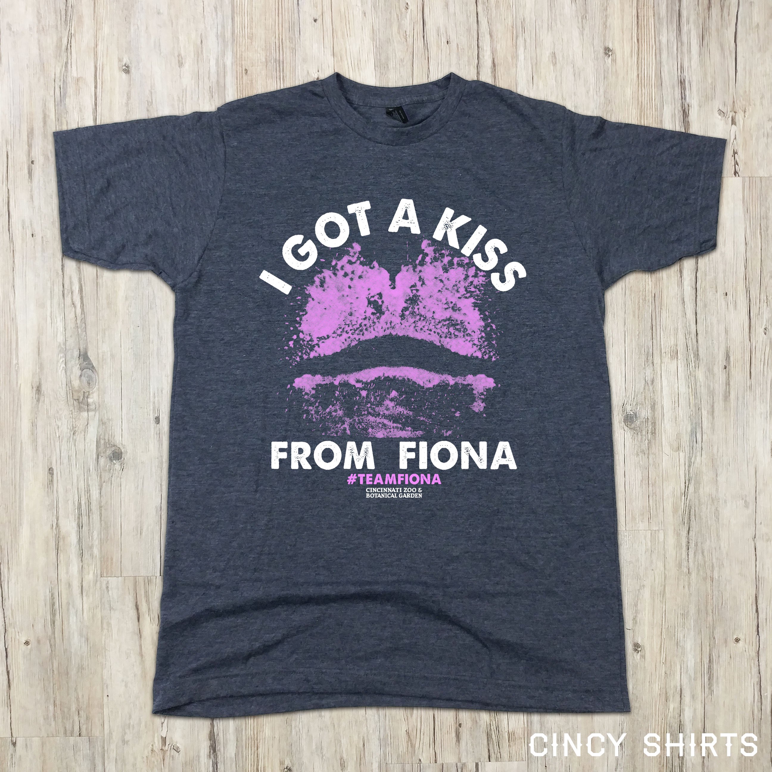 2592x2592 I Got A Kiss From Fiona Cincinnati Zoo Cincy Shirts - Hippo Kiss Painting