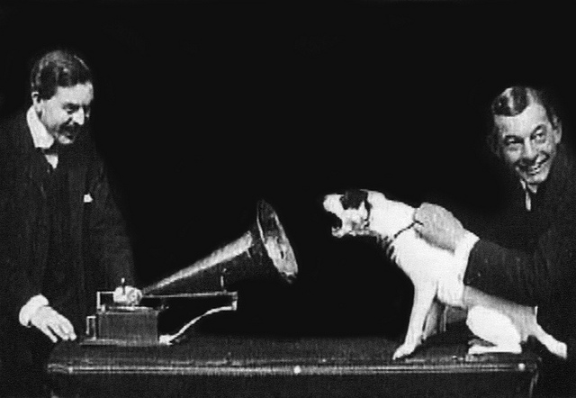 640x442 Francis Barraud - His Masters Voice Painting