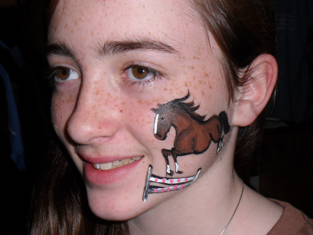 1000x750 2011 Equine Affaire - Horse Face Painting