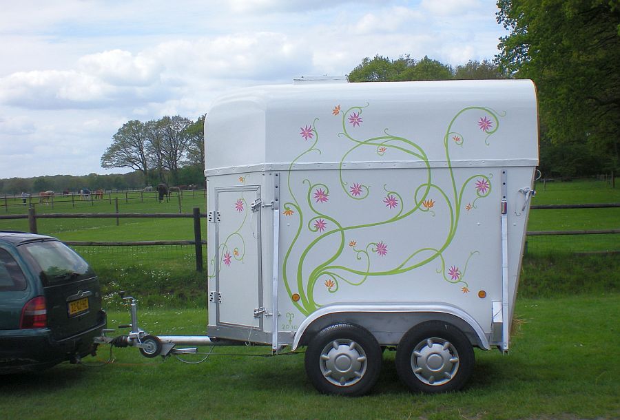 900x610 My Horse Trailer Clouddragon - Horse Trailer Painting