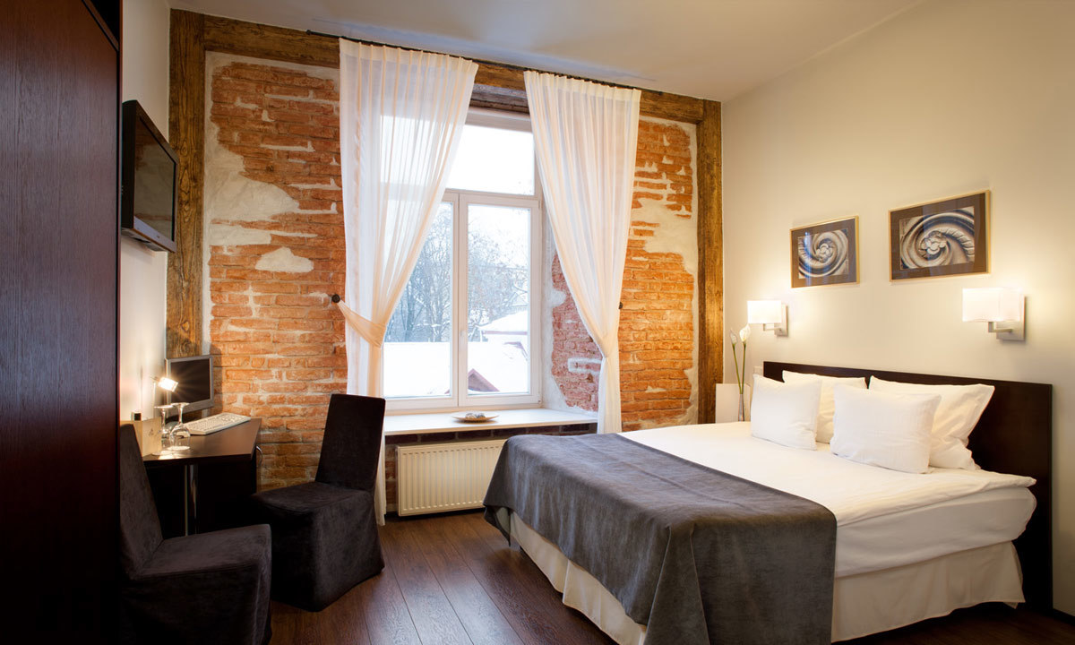 1200x720 Bringing A Hotel Room Home Mygubbi - Hotel Room Painting