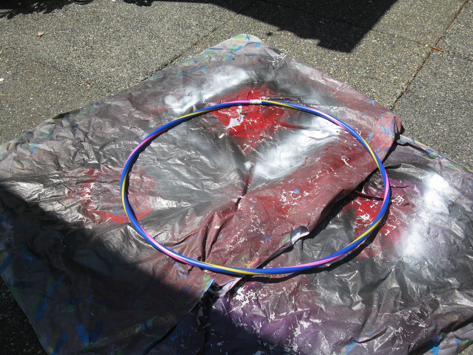 1600x1200 Love, K July 2012 - Hula Hoop Painting