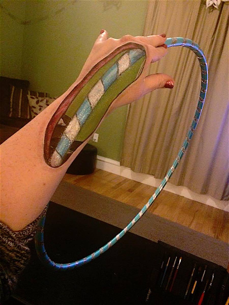 900x1200 Hula Hoop Body Paint Illusion - Hula Hoop Painting