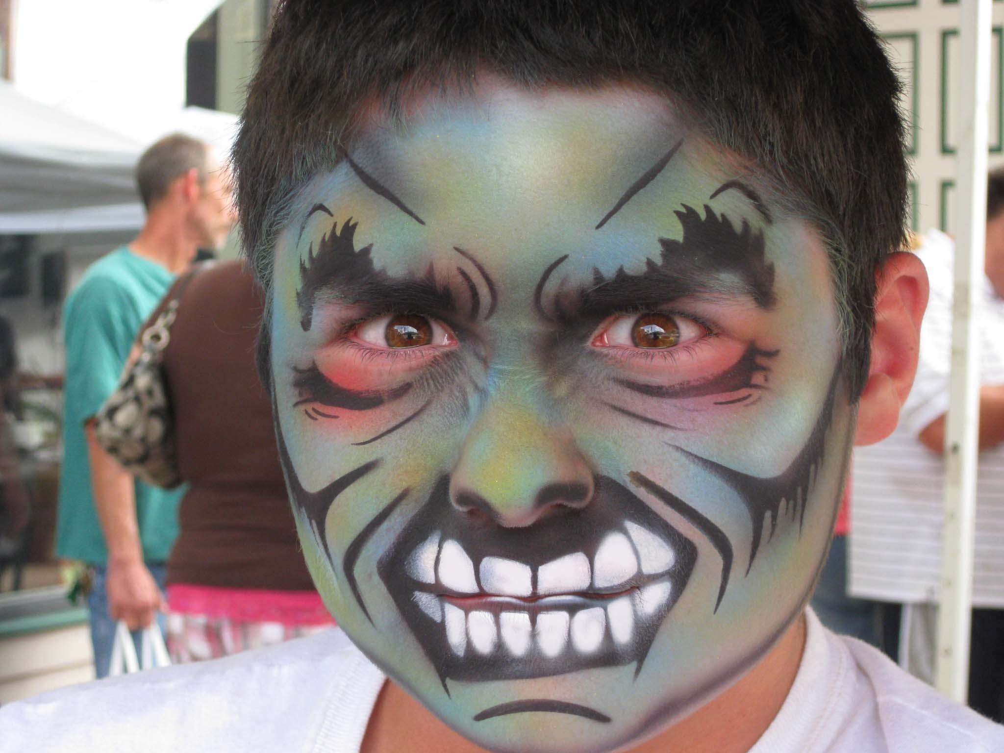 2048x1536 Grouchy - Hulk Face Painting