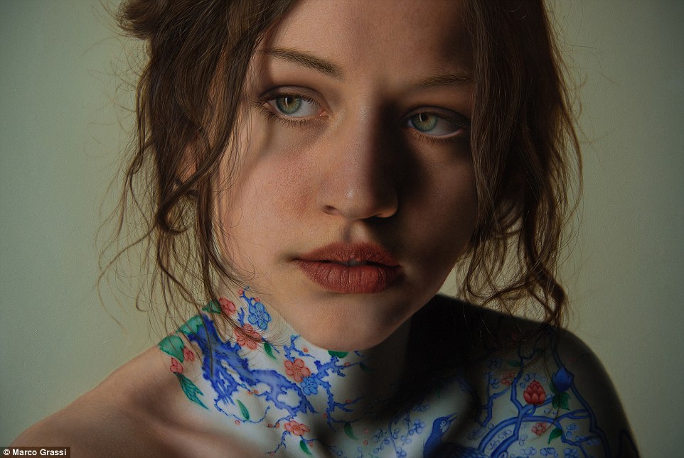 962x645 The Hyperrealistic Paintings Of Women That See Skin Turned - Hyper Realistic Oil Painting
