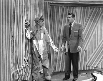 350x277 I Love Lucy Redecorating - I Love Lucy Painting