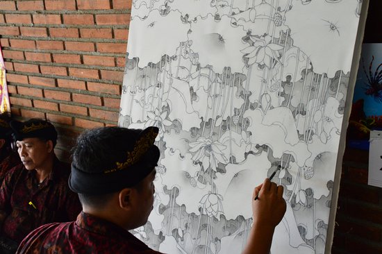 550x366 Artists Is Busy In Painting, Initial Stage Of The Painting - Initial Painting