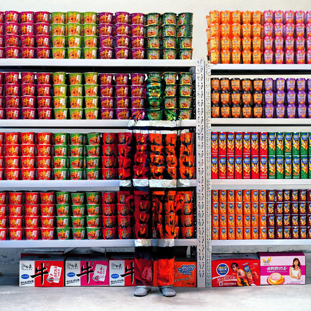620x620 The Invisible Man Liu Bolin's Amazing Camouflage Artwork - Invisible Man Painting