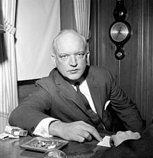 220x227 James B. Donovan - James Donovan Painting