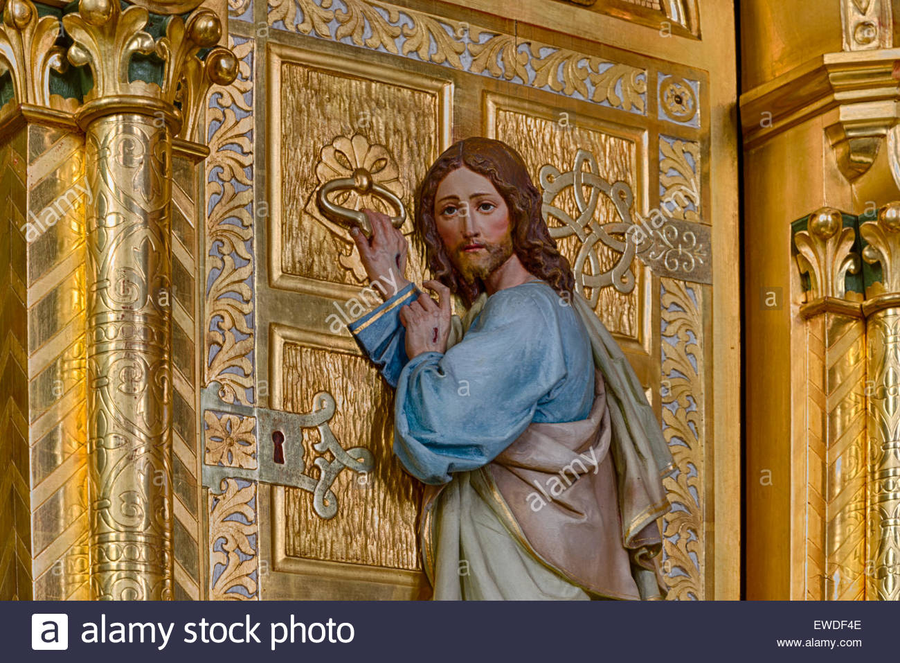 1300x957 Wood Carved Statue Of Jesus Christ Standing - Jesus At The Door Painting