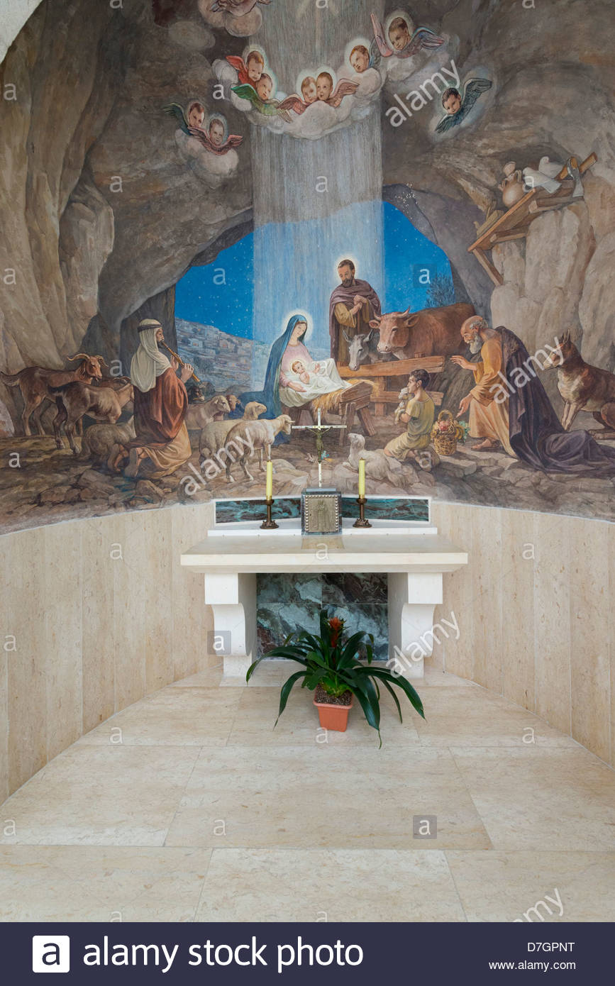 867x1390 Wall Painting Depicting The Holy Family After The Birth Of Jesus - Jesus Wall Painting