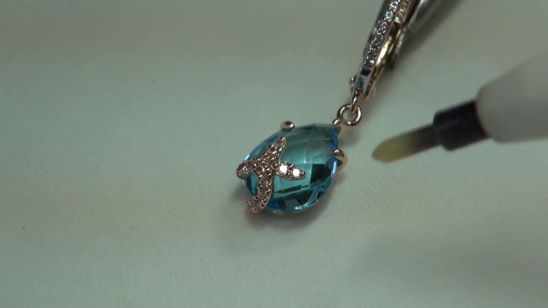 1920x1080 Painting Gems Acid In Jewelry. Production And Making Manufacturing - Jewelry Painting