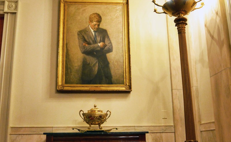 800x491 Jfk Painting In White House - Jfk Painting In White House