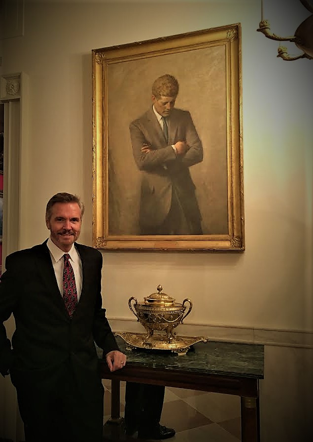 635x895 Thomas Mcgowan - Jfk Painting In White House