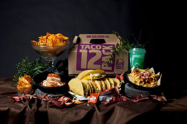 636x423 Hilarious Photographs Recreate Renaissance Paintings With Junk - Junk Food Painting