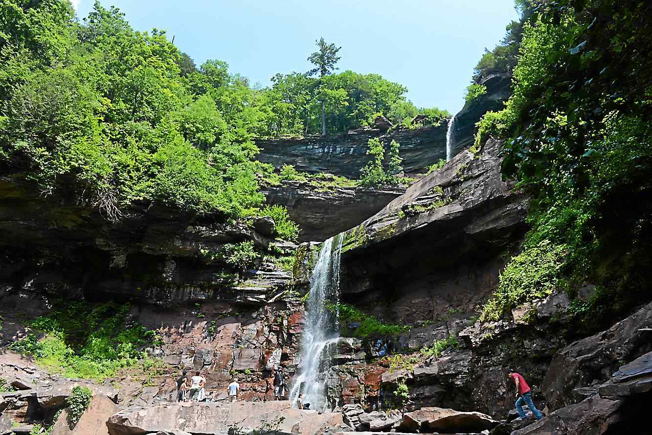 1333x890 New Jersey Teen Falls To His Death - Kaaterskill Falls Painting