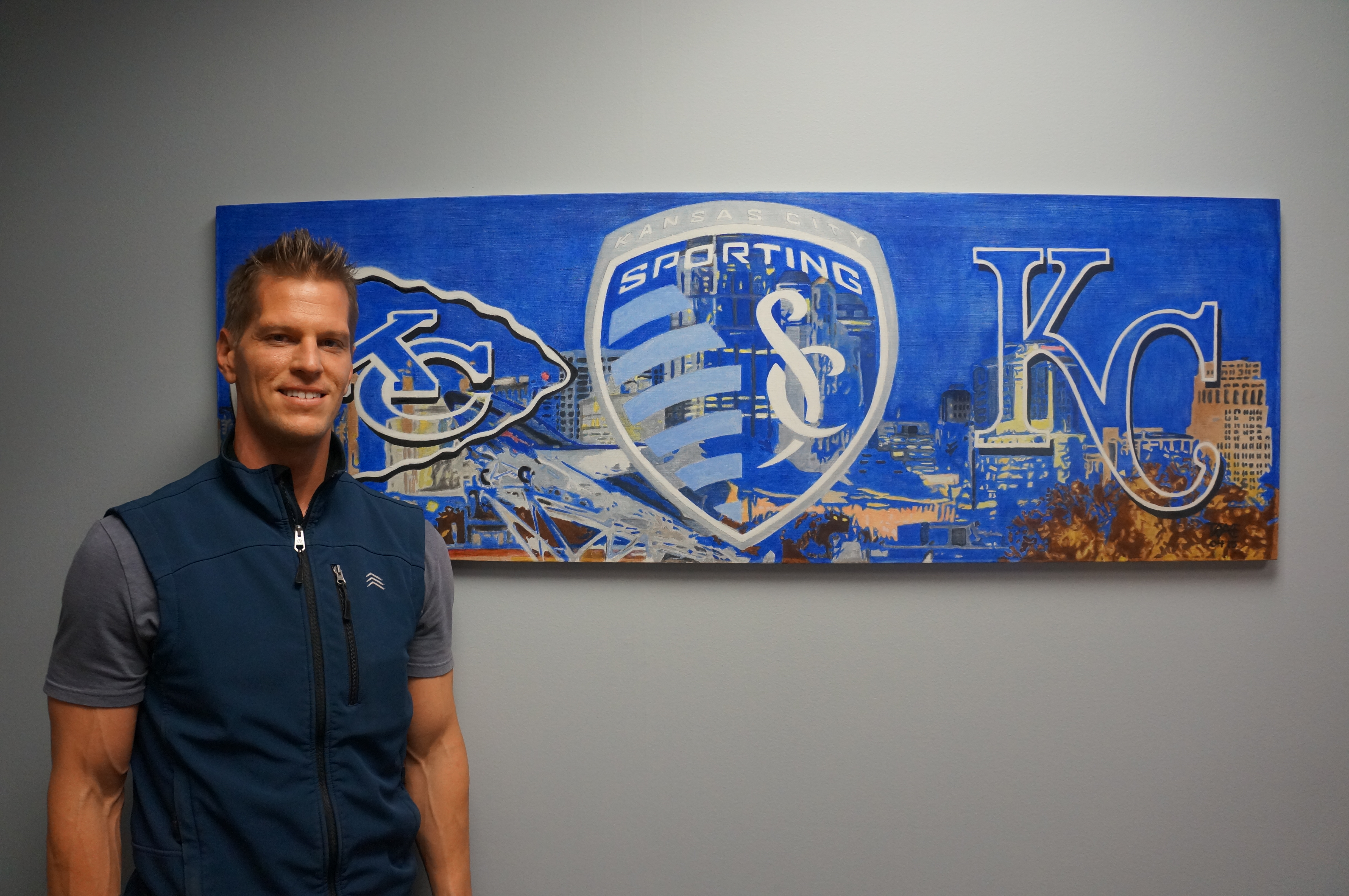 4912x3264 Kansas City Skyline With The Team Logos - Kansas City Skyline Painting