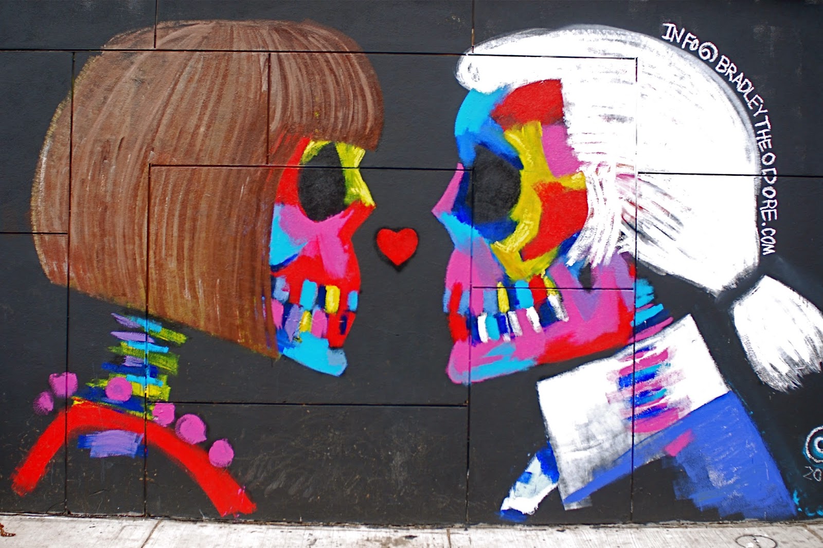 1600x1066 Nyc Nyc Bradley Theodore Paints Mural Of Karl Lagerfeld - Karl Lagerfeld Painting