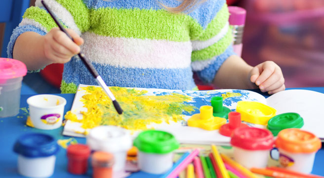 656x361 Fridays - Kids Painting Images