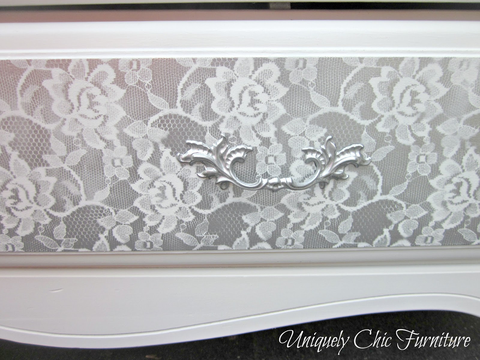 1600x1200 Uniquely Chic Furniture Lace And A Hot Mess - Lace Painting
