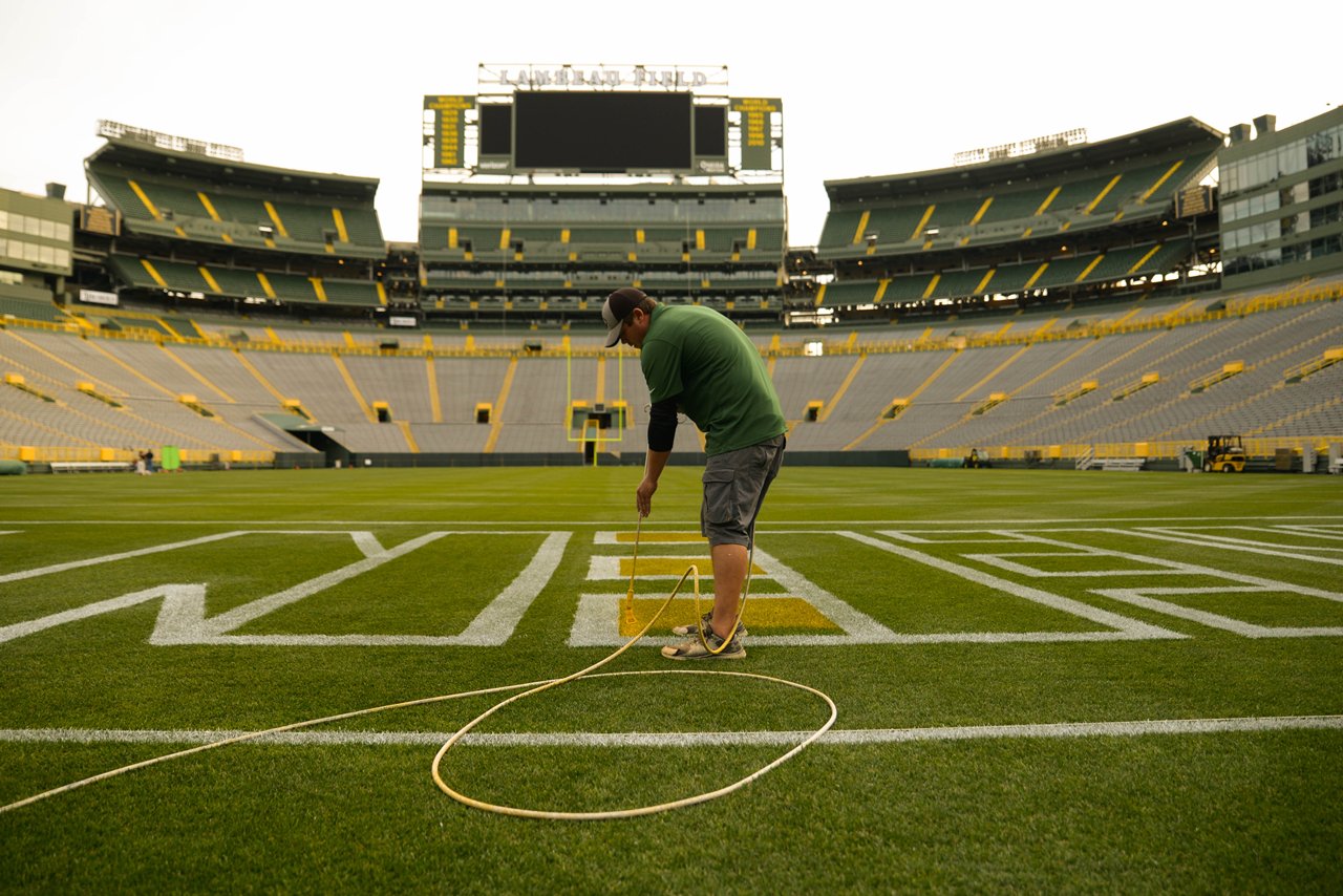 1280x854 Packerscom Lambeau Field Gameday Information 9825645 - Lambeau Field Painting