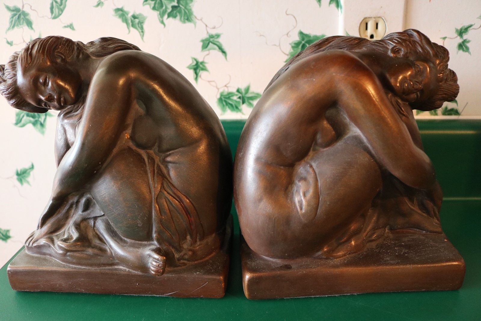 1600x1066 Vintage Beautiful Female Seated Nude Bookends Large Bronze Tone - Large Seated Nude Painting