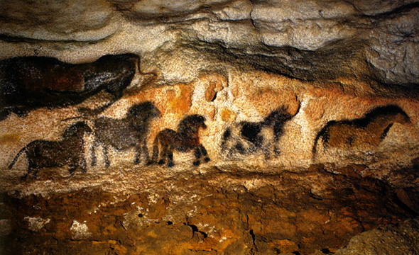 590x360 Cave Paintings Of Lascaux Piasa - Lascaux Painting