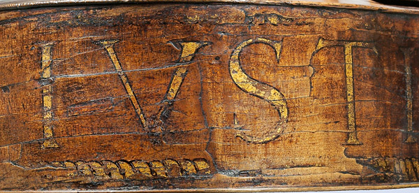 600x276 Beethoven And Berlioz Exhibition Lower Treble Rib On Violoncello - Latin Word For Painting