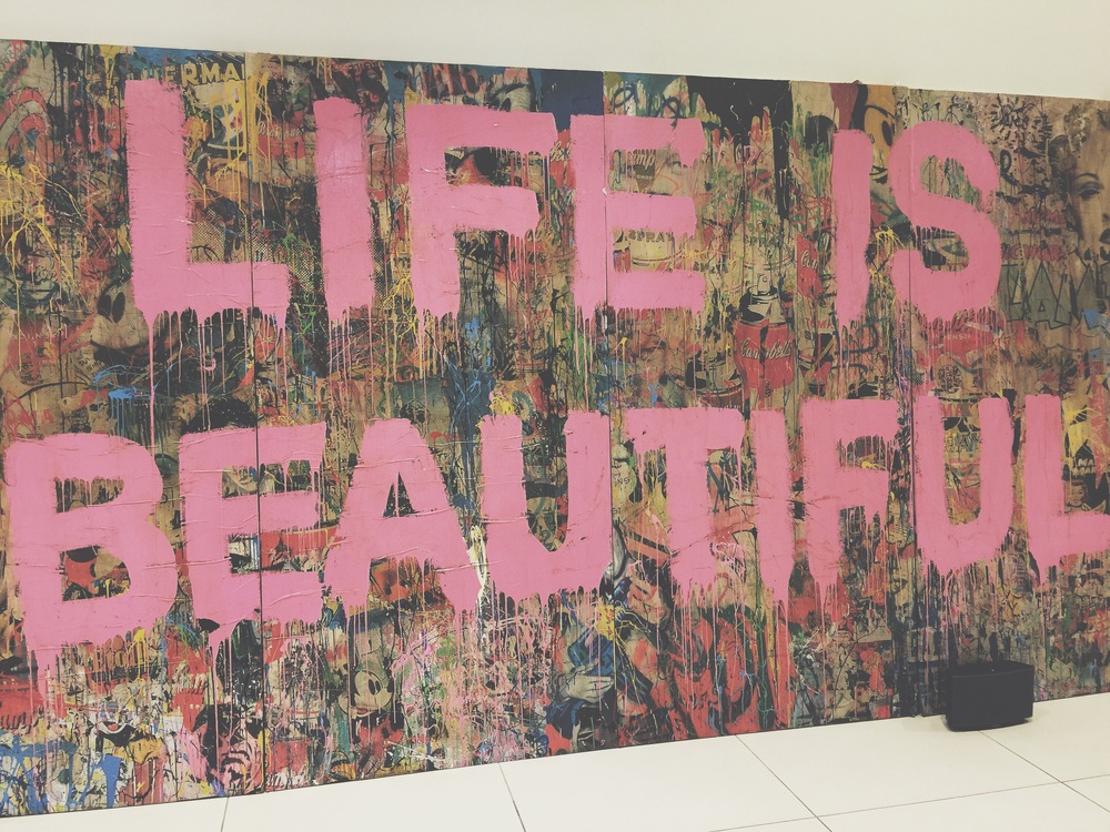 1000x750 Mr. Brainwash's Life Is Beautiful Pop Up Gallery Chela Mitchell - Life Is Beautiful Painting