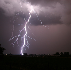 300x297 Long Exposure Photo Of A Tree Struck By Lightning - Lightning Bolt Painting