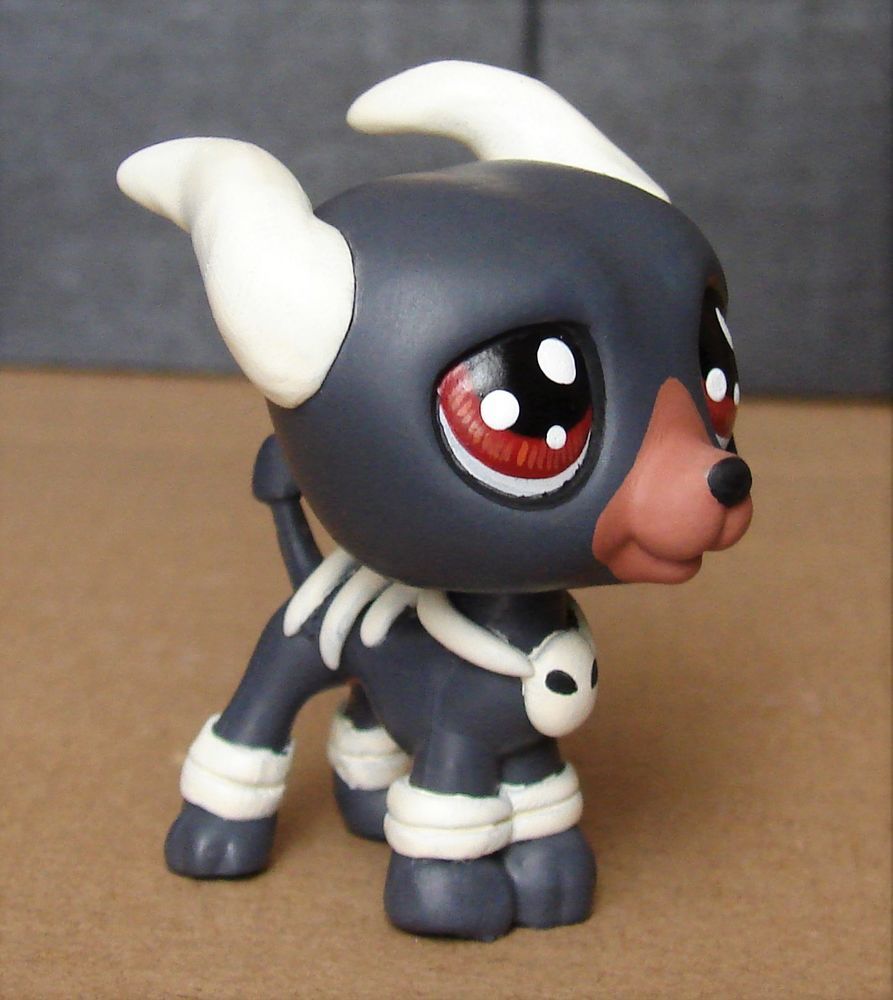893x1000 Littlest Pet Shop Pokemon Houndoom Ooak Custom Figure Hand Painted - Littlest Pet Shop Painting