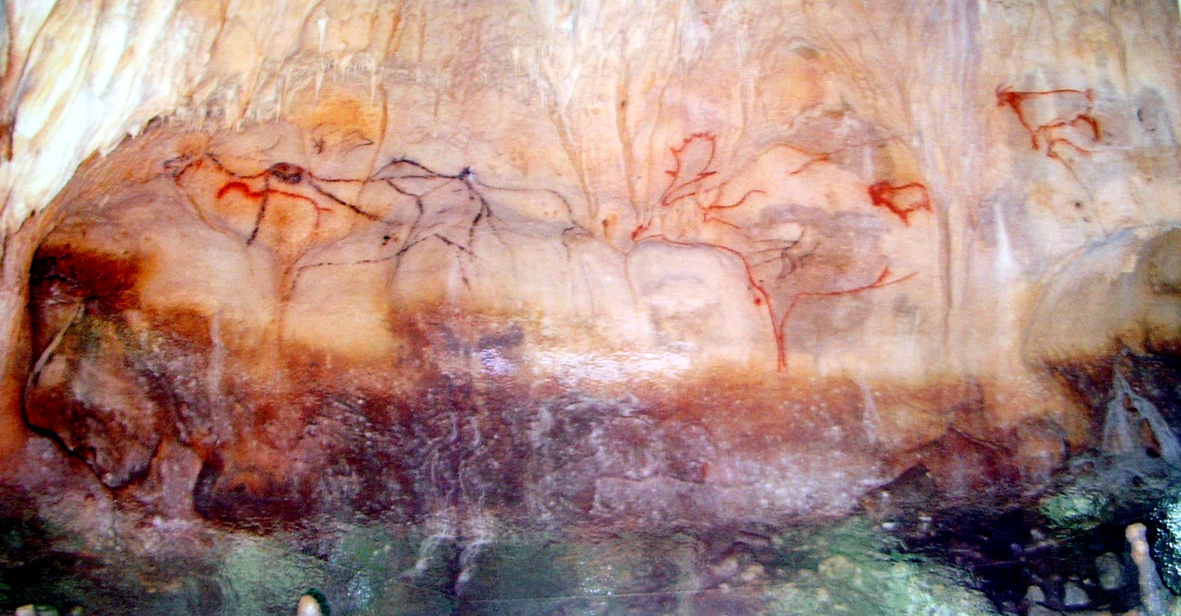 2368x1236 Cougnac Caves - Lucy In The Sky With Diamonds Painting