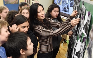 300x188 Lucy Liu To Showcase Paintings And Sculptures - Lucy Liu Painting