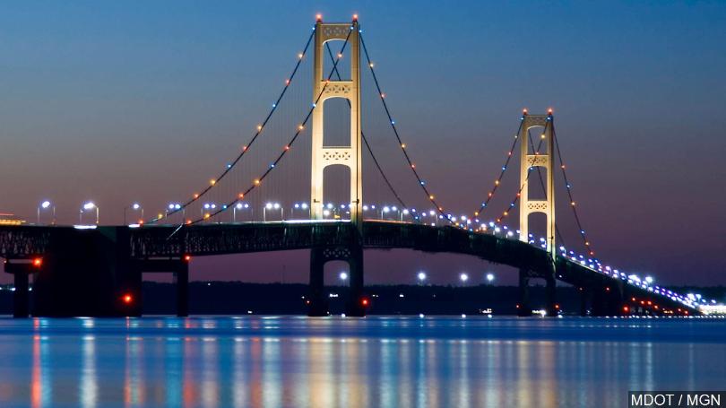 810x455 Rescue Training - Mackinac Bridge Painting