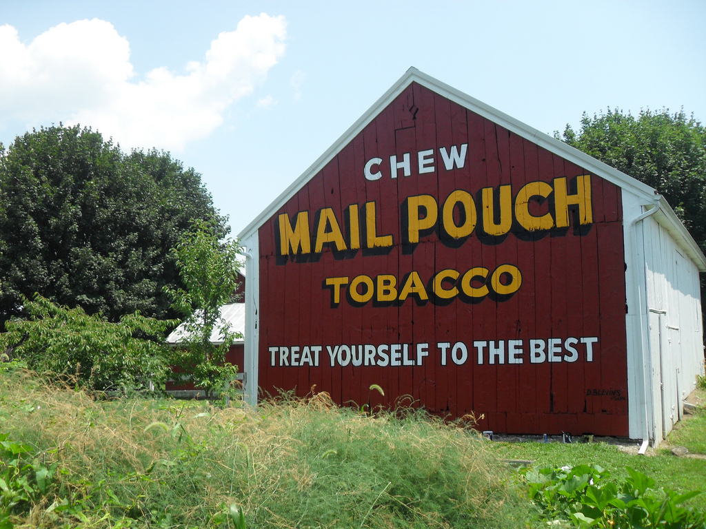 1024x768 Mail Pouch Tobacco Barn Pinstriping Coca Cola Sign - Mail Pouch Tobacco Barn Painting