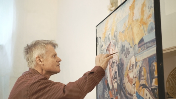 590x332 Old Painter Draws The Crying Woman And Man Of The Public Square - Man Crying Painting